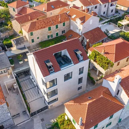 Sanja Apartment *