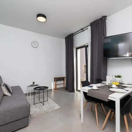 Apartament Sanja *