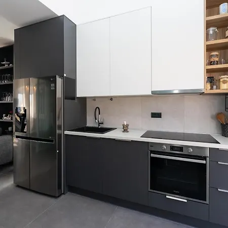 Sanja Apartament Postira