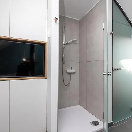 Apartment Sanja Postira